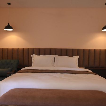 Landmark Woods Hotel Kāziranga Kültér fotó