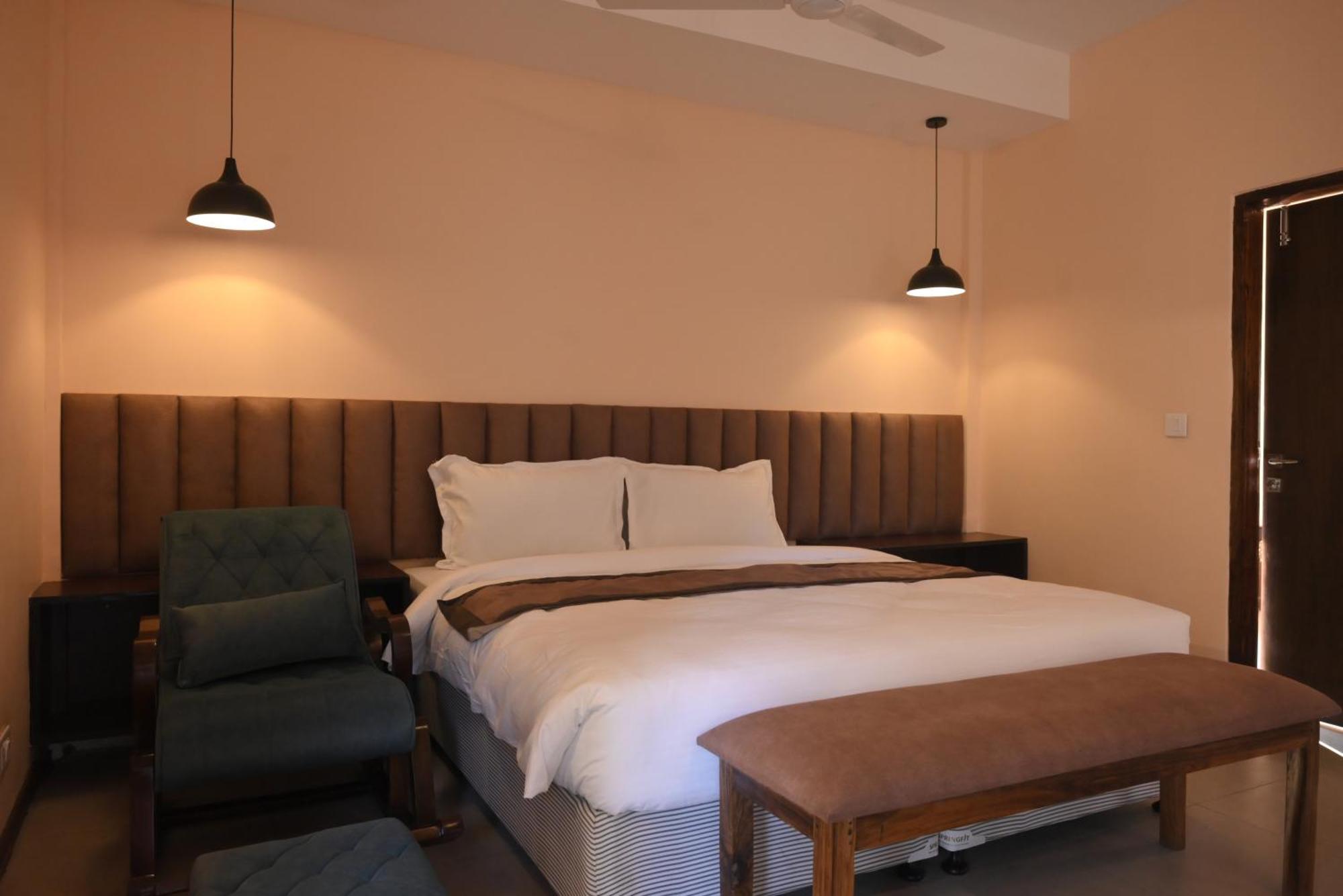 Landmark Woods Hotel Kāziranga Kültér fotó